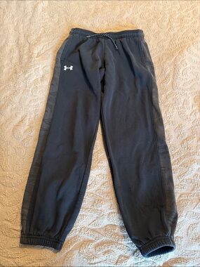 Under Armour Black/Gray Mesh-Trim Performance Joggers